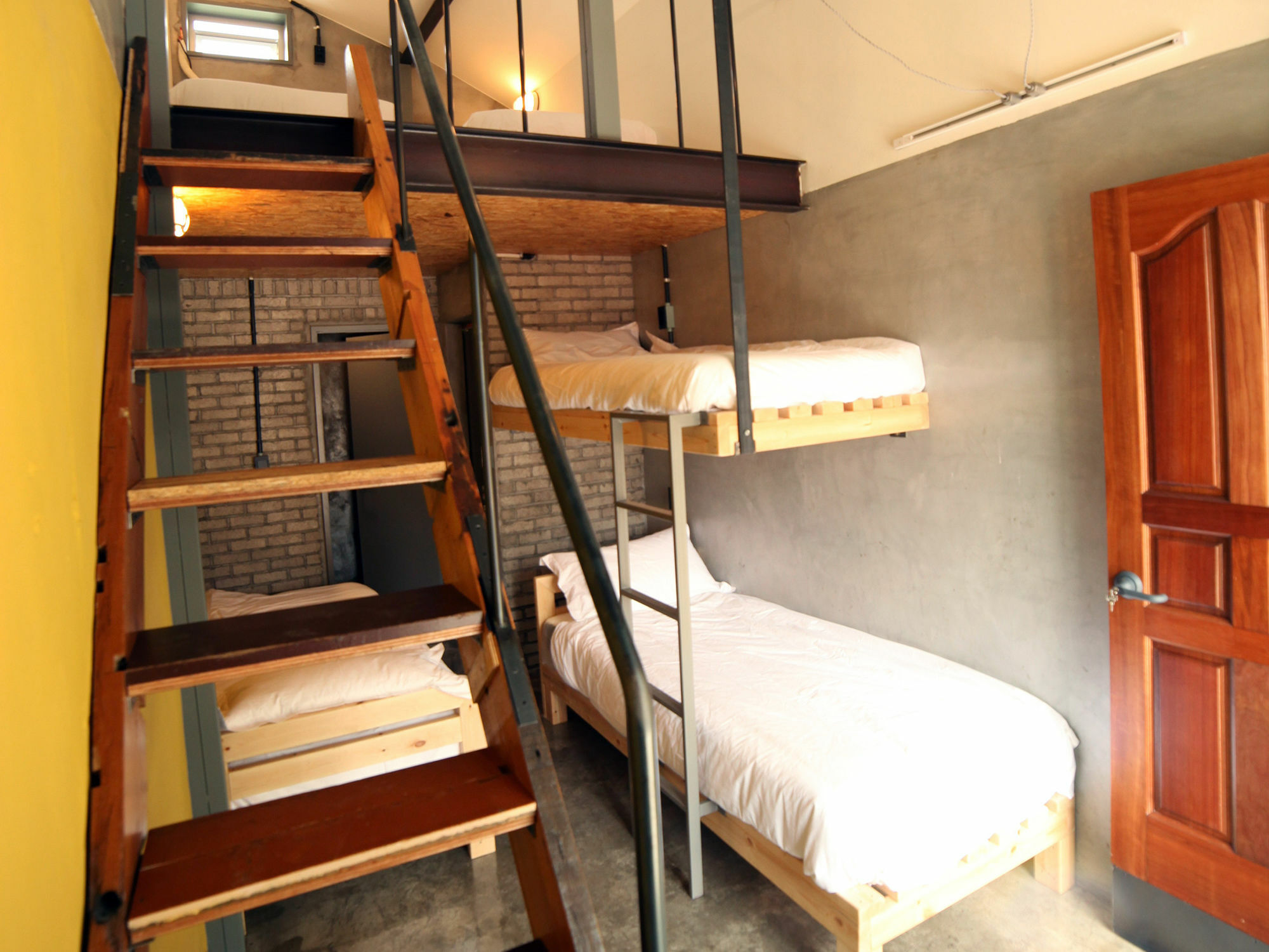 Hongdae Guesthouse Pajamaparty โซล ภายนอก รูปภาพ